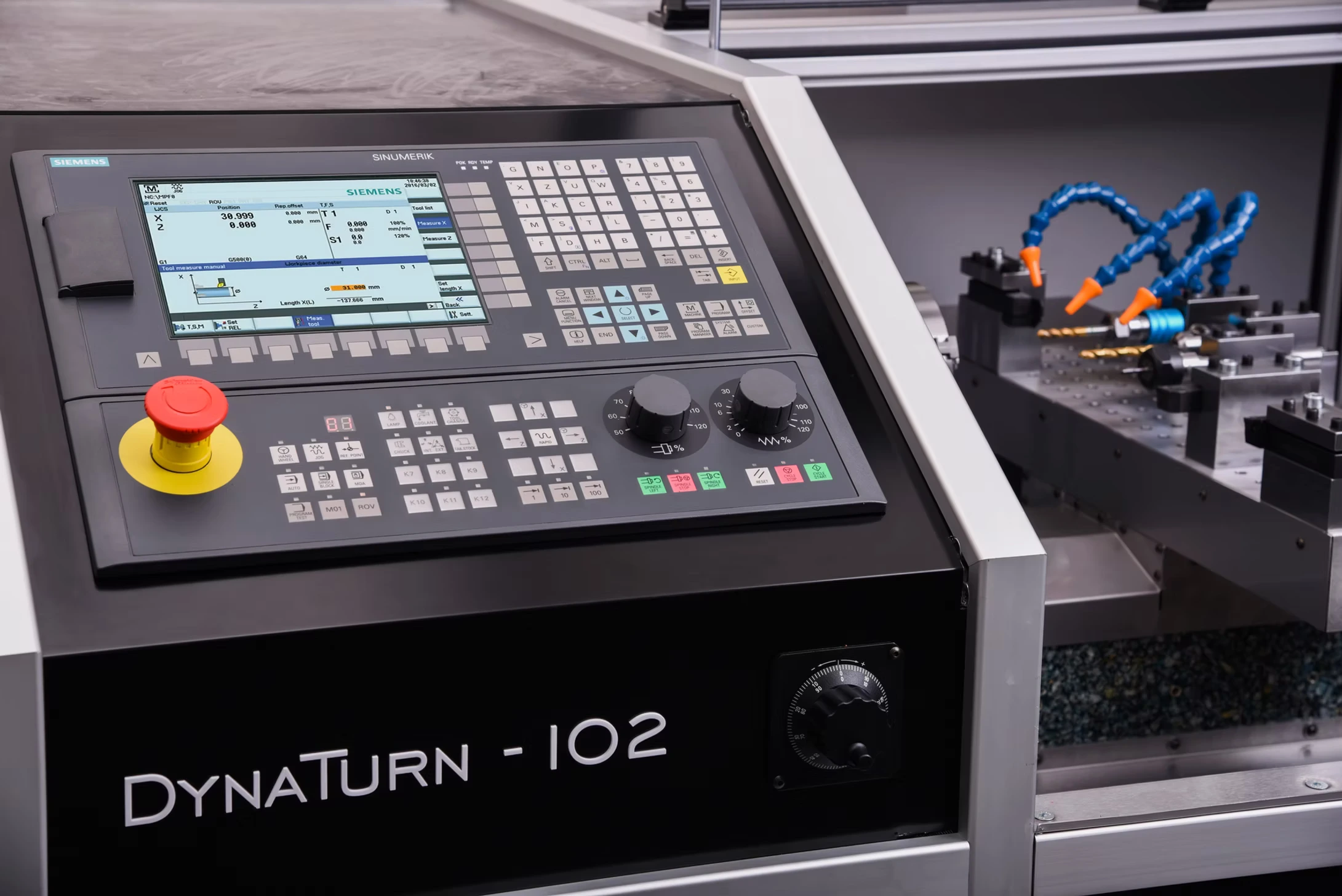 Dyna Turn 102 – CNC lathe for one-off and serial production